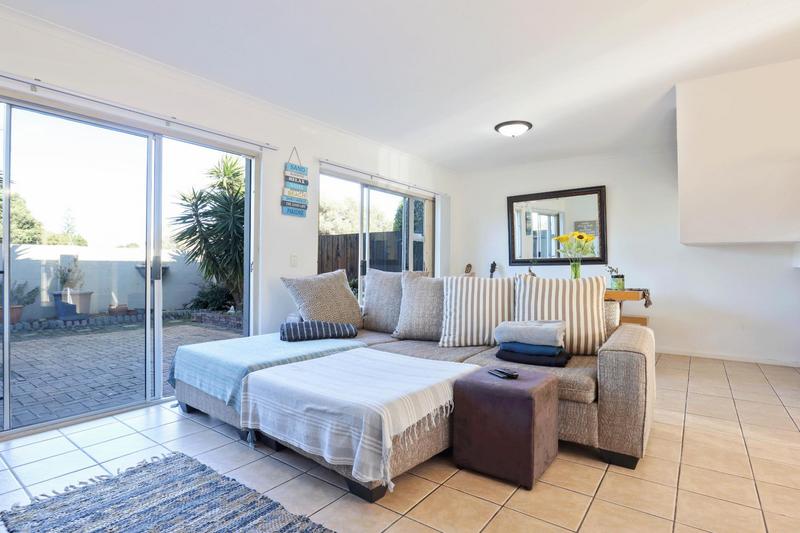 To Let 3 Bedroom Property for Rent in Parklands Western Cape